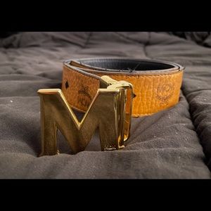 MCM reversible belt